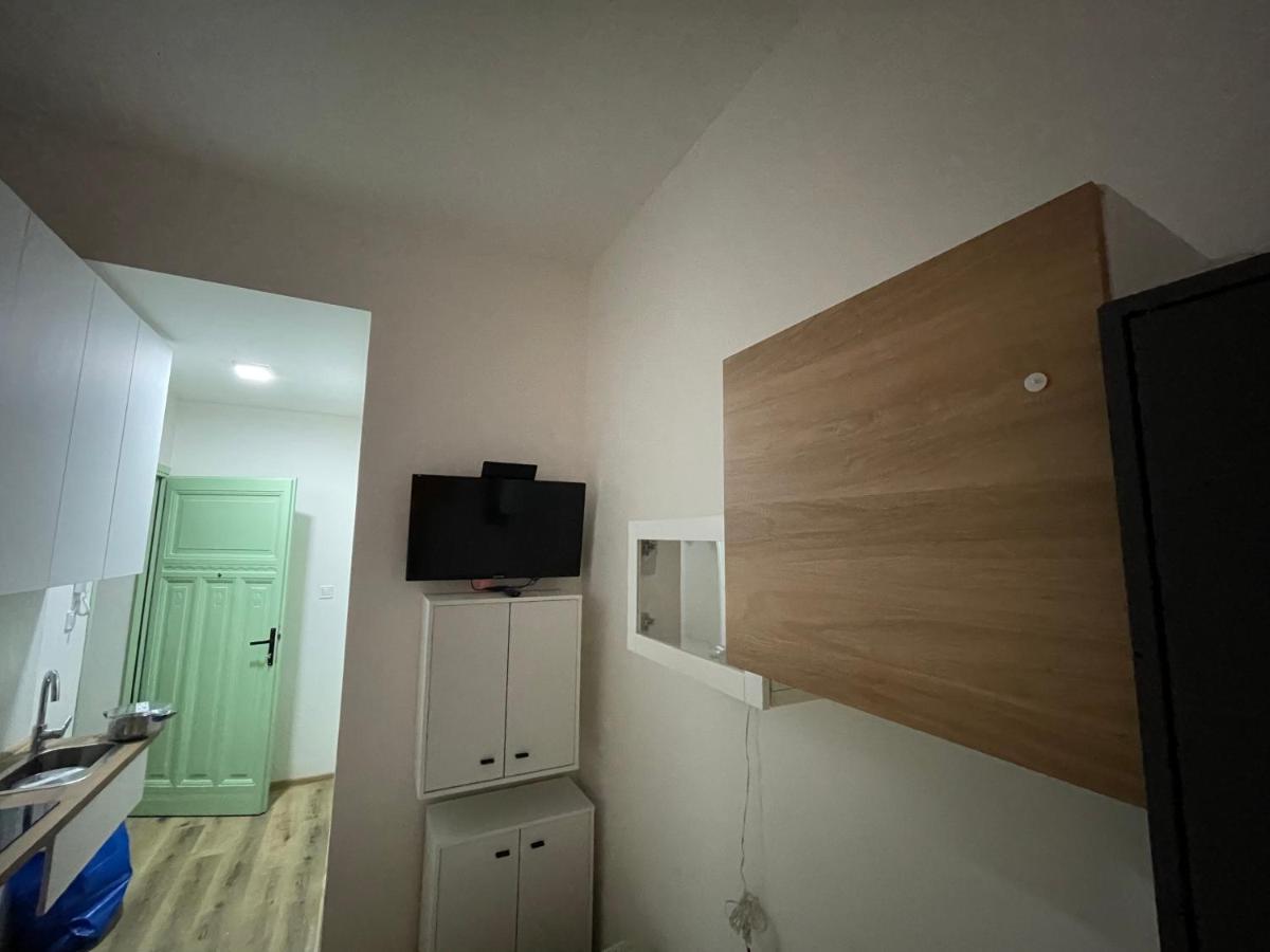 Red&Black Apartment City Centr, Na Hradbach 118 俄斯特拉发 外观 照片