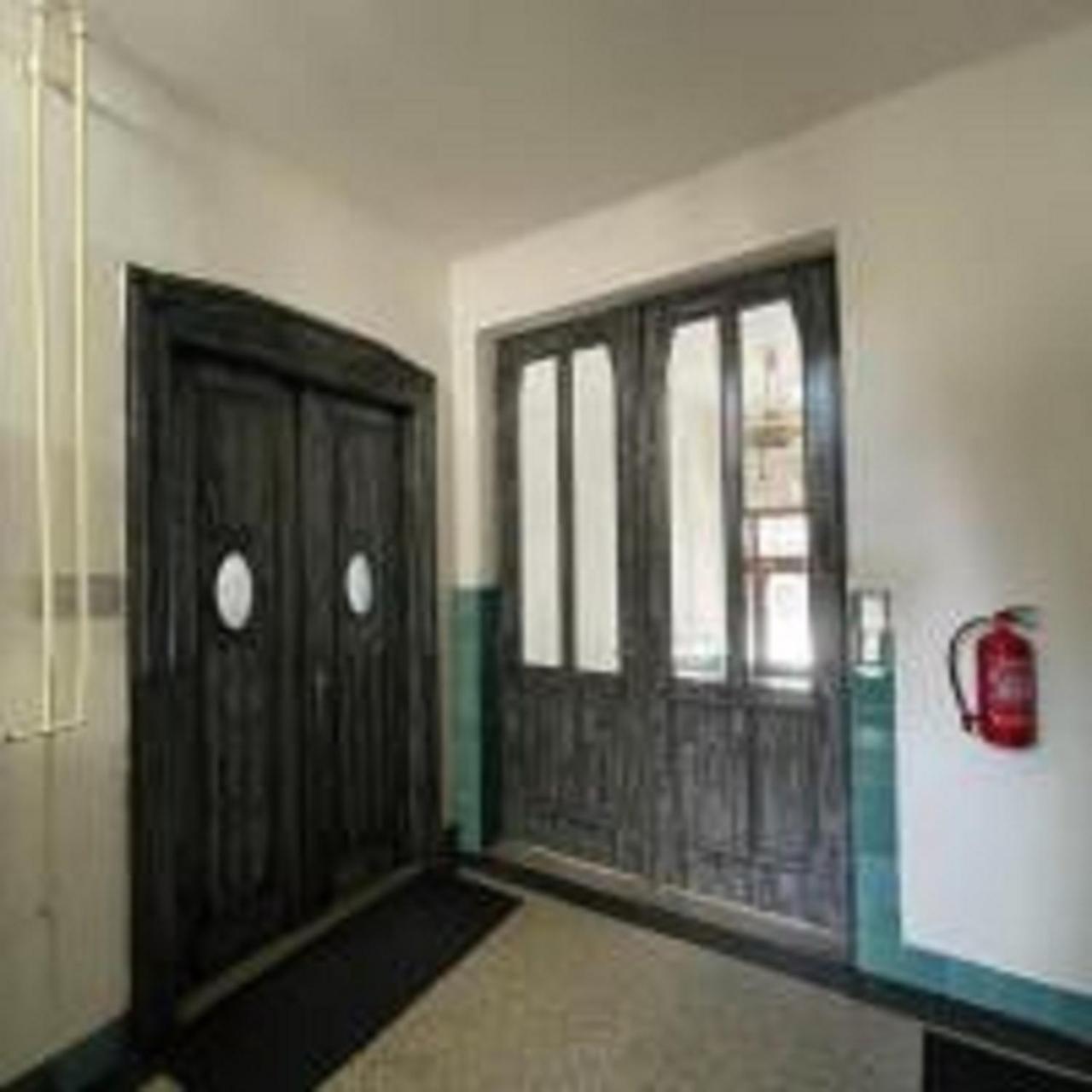 Red&Black Apartment City Centr, Na Hradbach 118 俄斯特拉发 外观 照片